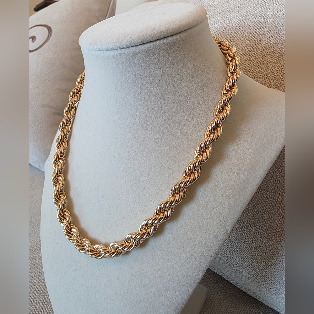 H&M Gold Tone Rope Chain Necklace Chunky Statement